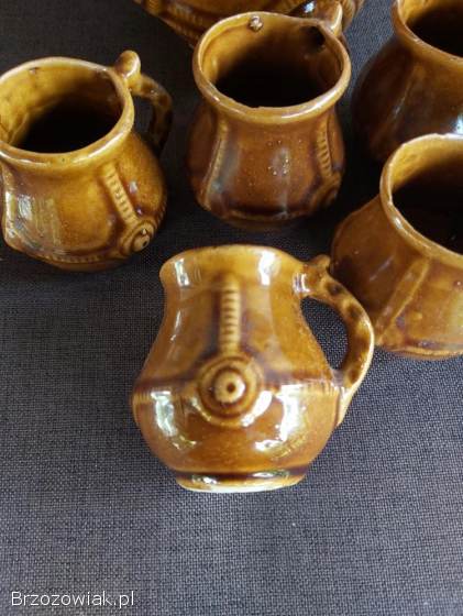 Serwis porcelitowy ceramika PRL zestaw dzbanek filiżanki kubeczki retro vintage.