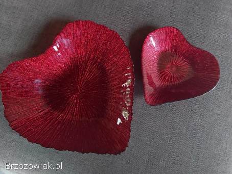 Talerze talerzyki czerwone serce tureckie szkło Akcam Heart Plates 4 sztuki.