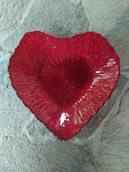 Talerze talerzyki czerwone serce tureckie szkło Akcam Heart Plates 4 sztuki.