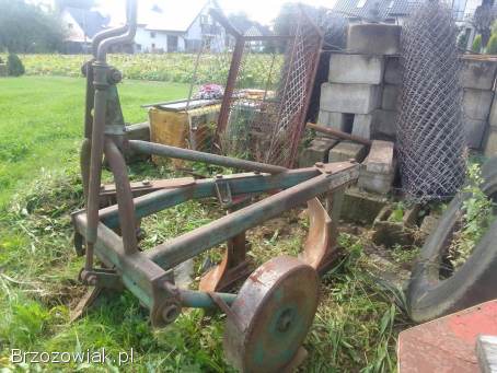 Pług -  3 skiby,  średni