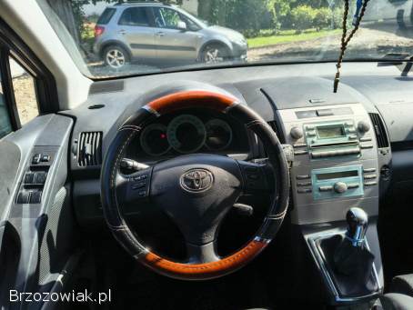 Toyota Corolla Verso 2.  0 D4D 2004