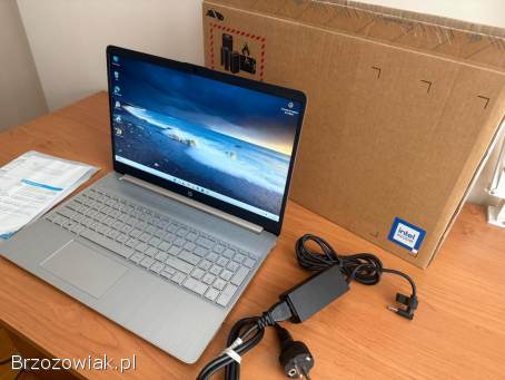 Złoty 15.  6 Laptop HP 15s intel Core i3 SSD 256GB 8GB RAM 1080p Win11