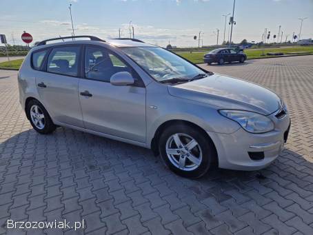 Hyundai i30 1.  7 CRDI kombi 2008