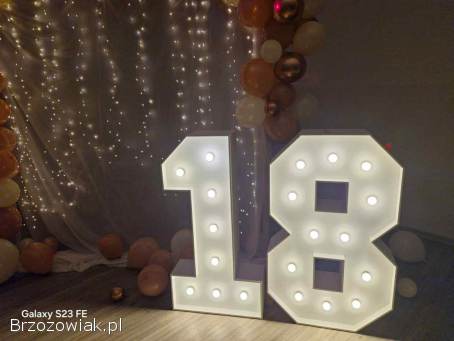 Cyfry na 18 urodziny