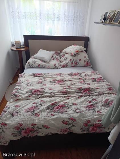 Łóżko na sprzedaż