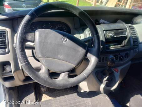 Renault Trafic L1H1 1.  9 dCi 82KM 2004