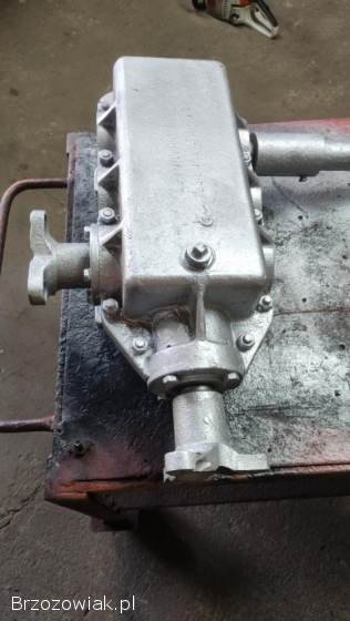 Przekładnia rozrzutnika