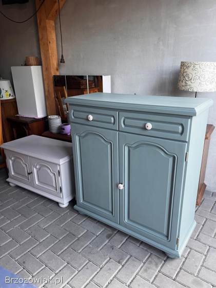 Komoda drewniana na buty