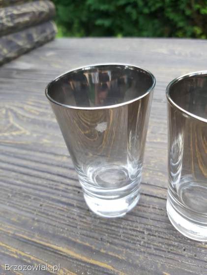Kieliszki platyna vintage.