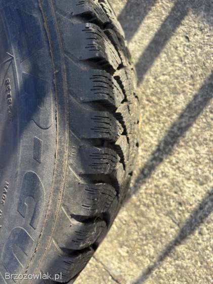 Felgi stalowe z oponami zimowymi 195/65/15
