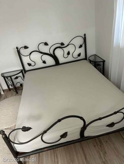 Łóżko stalowe + stoliczki nocne