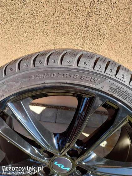 Opony Zimowe KUMHO 225/40 R18 DOT 2923
