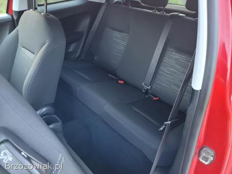 Peugeot 208 1.  2 benzyna 82KM 2013