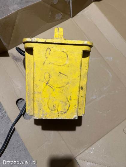 Sprzedam transformator z 230v na 110