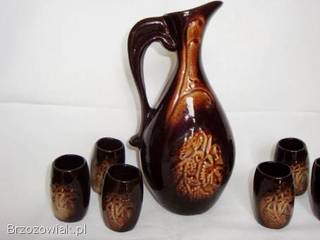 Zestaw ceramiki PRL 6 kubeczów i dzbanek