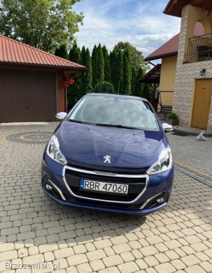 Peugeot 208 2016