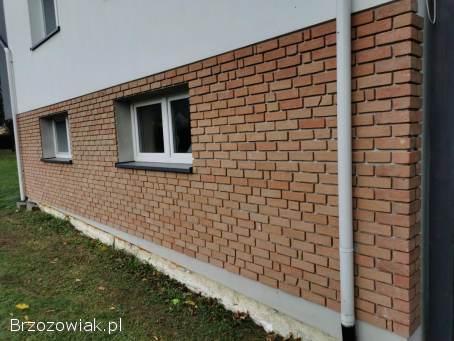 Ręcznie formowane płytki z cegły,  wypalane