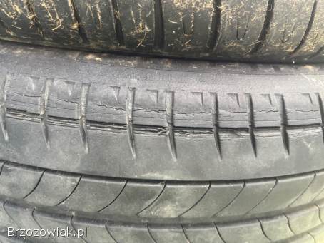 Opony 17 225/215 45
