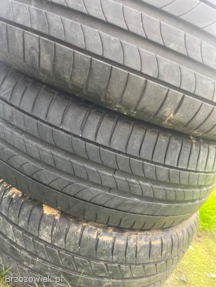 Opony 17 225/215 45