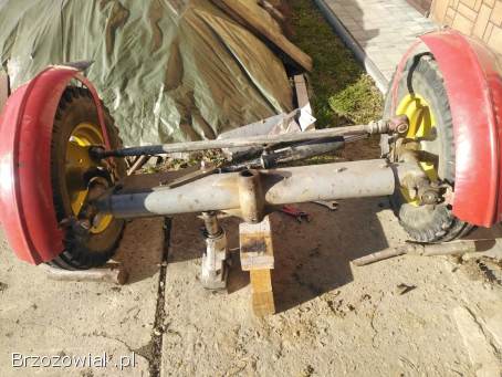 Przód C360 z siłownikiem do wspomagania