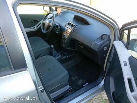 Toyota Yaris 2 2010