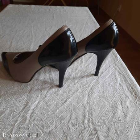 Buty na obcasie