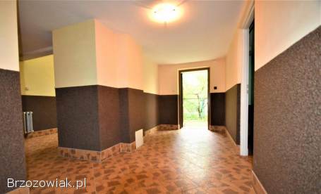 BUDYNEK dom mieszkalno -  usługowy