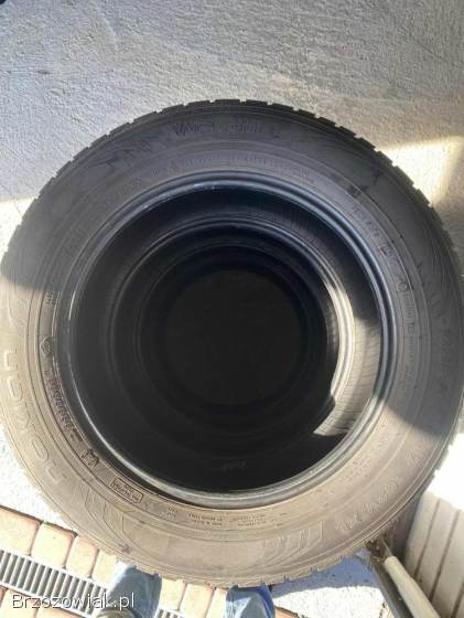 Opony zimowe Nokian 225/60 R17 130V XL