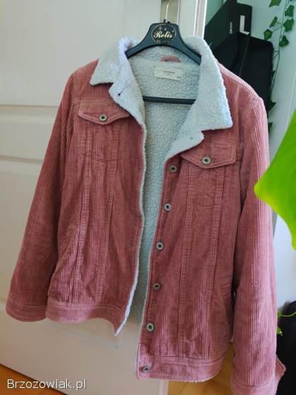 Krótka,  różowa kurtka z futerkiem