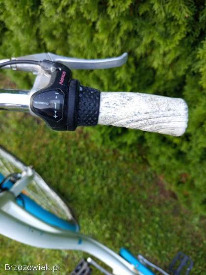 Rower miejski z koszykiem