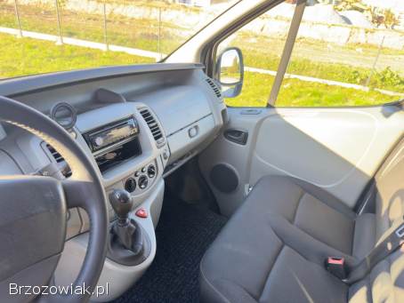 Renault Trafic II 2.  0 dCi 115 KM – 2009,  LONG,  9-osobowy