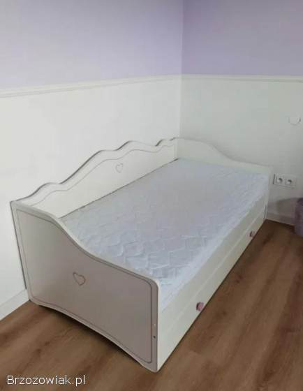 Łóżko z materacem dla dziewczynki 160x80