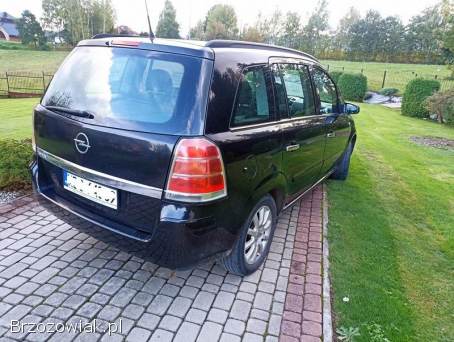 Opel Zafira B 2005