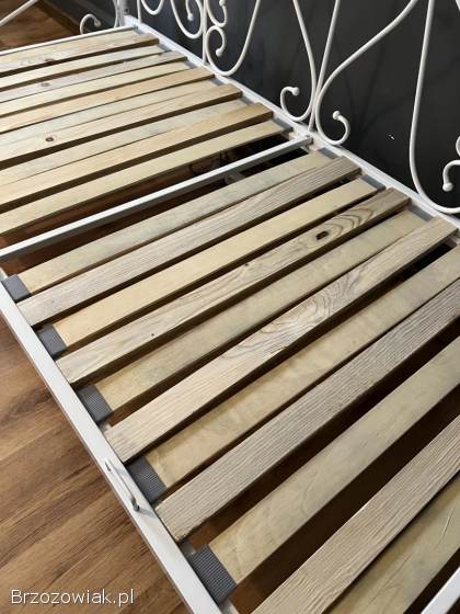 Sprzedam Łóżko jednoosobowe białe 90x200 Sumantra z materacem optimum syriusz