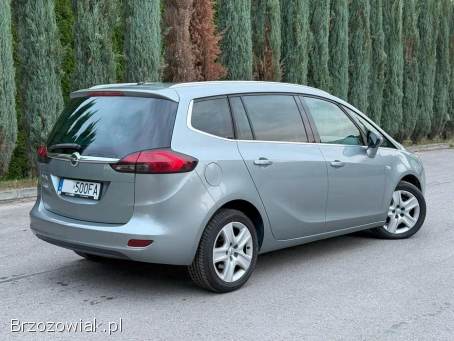 Opel Zafira Tourer  2012