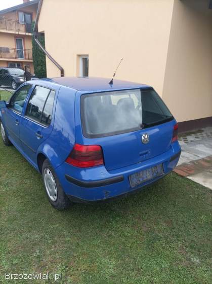 Sprzedam golfa 4 1.  6 benzyna na części