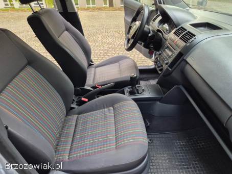Volkswagen Polo 1.  2 16V Benzyna 2005