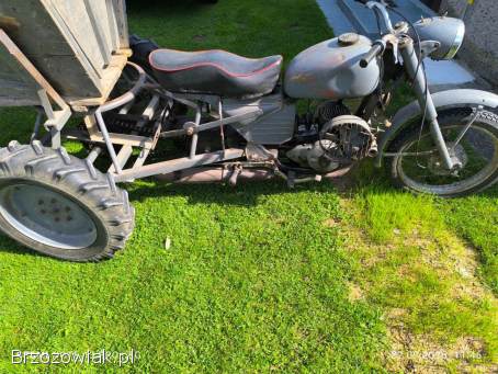 Trójkołowiec gospodarczy WSK z wozem drewnianym